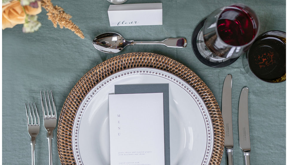 A detailed shot of an autumnal table.