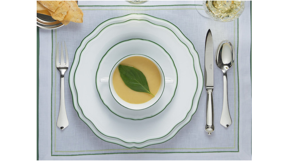 Raynaud's Fllet Vert dinnerware.