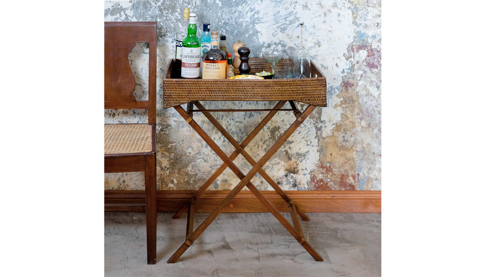 A Kalinko rattan butlers tray.