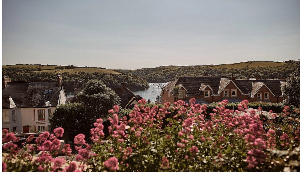 Jessica & Jack’s Idyllic Seaside Wedding in Cornwall: Fowey