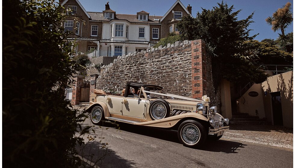 Jessica & Jack’s Idyllic Seaside Wedding in Cornwall: Wedding Transport