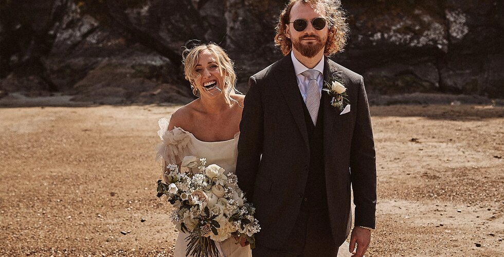 Jessica & Jack’s Idyllic Seaside Wedding in Cornwall: Hero Image